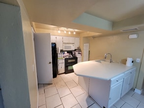 4914 Hawaii Blvd in Naples, FL - Building Photo - Building Photo
