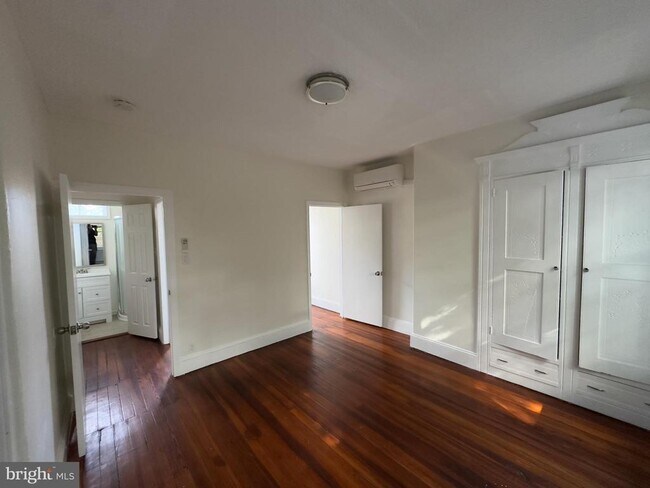 504 S 25th St in Philadelphia, PA - Building Photo - Building Photo