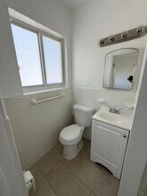 7155 Rue Notre Dame in Miami Beach, FL - Building Photo - Building Photo