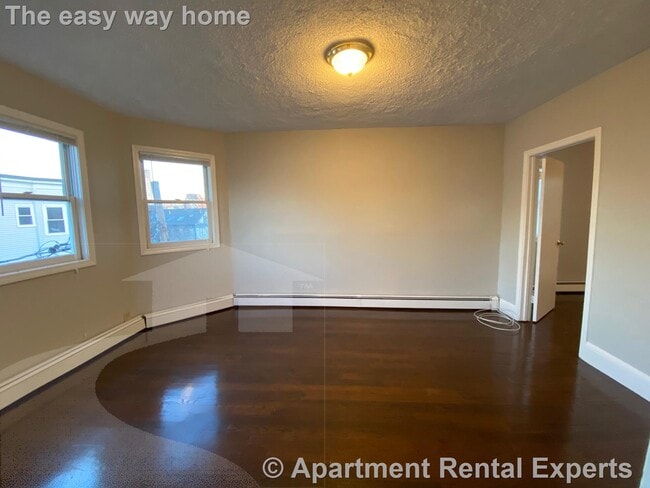 34 Speridakis Terrace, Unit #3 in Cambridge, MA - Building Photo - Building Photo