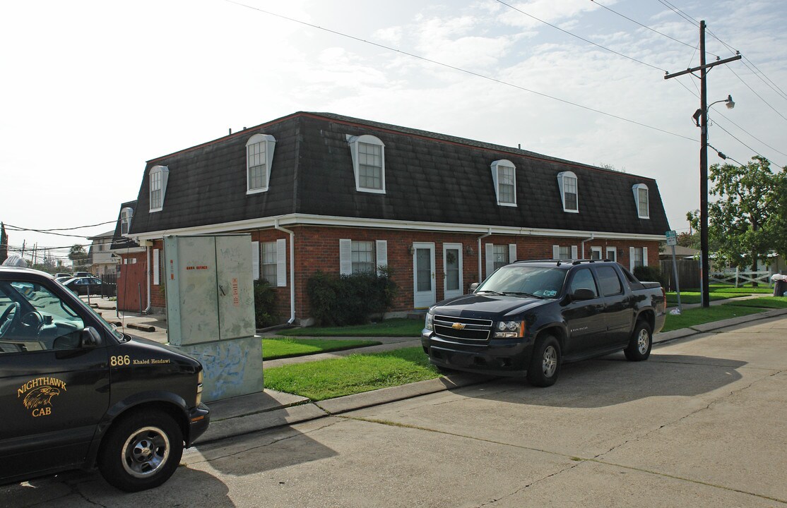 4852 Quincy St in Metairie, LA - Building Photo