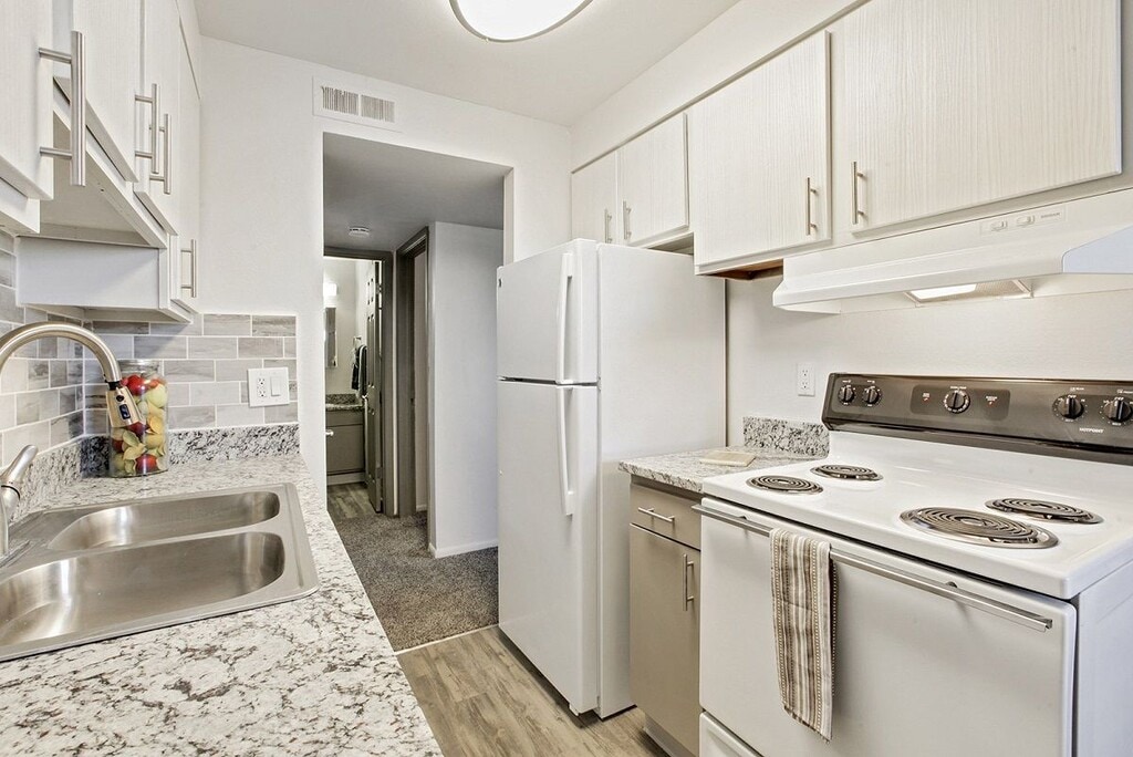 View Apartments in Northglenn, CO