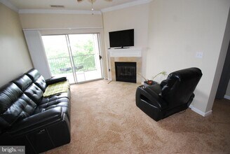 19606 Galway Bay Circle-Unit -404 in Germantown, MD - Building Photo - Building Photo