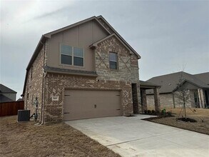 860 Boomer Ln in Ferris, TX - Building Photo - Building Photo