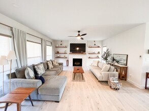 584 Dexter Dr in Clarksville, TN - Building Photo - Building Photo