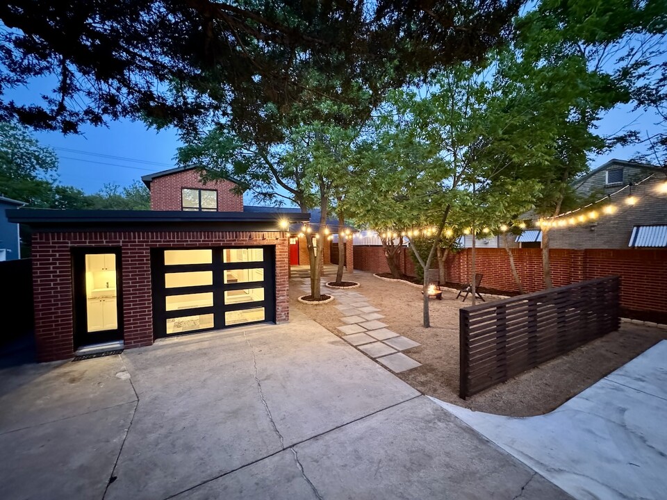 3209 Lubbock Ave in Fort Worth, TX - Building Photo