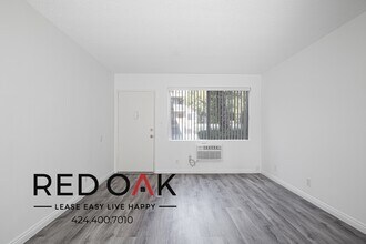 12737 Moorpark St in Los Angeles, CA - Building Photo - Building Photo