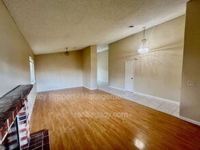 827 Crested Dr in Suisun City, CA - Building Photo - Building Photo