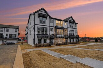 2007 Hawksworth in Charlotte, NC - Building Photo - Building Photo