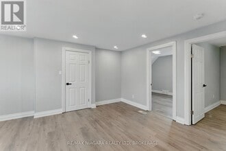 290 Scholfield Ave S in Welland, ON - Building Photo - Building Photo