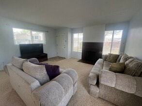 18241 St Andrews Dr in Tehachapi, CA - Building Photo - Building Photo