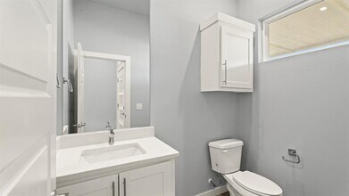 17857 Salem Rd in Choctaw, OK - Building Photo - Building Photo