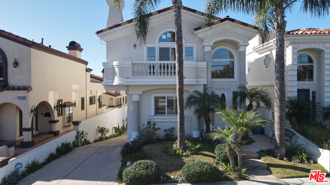 625 N Lucia Ave in Redondo Beach, CA - Building Photo - Building Photo