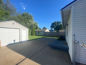 2501 Sherry Rd in Louisville, KY - Building Photo - Building Photo