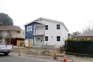 10824 Morrison St in North Hollywood, CA - Building Photo - Building Photo