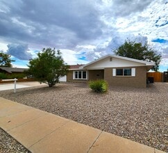 2105 Carlyle Dr in Las Cruces, NM - Building Photo - Building Photo