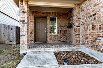11902 Mulberry Creek in San Antonio, TX - Building Photo - Building Photo