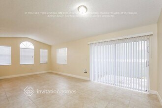 13950 SW 160th Terrace in Miami, FL - Building Photo - Building Photo