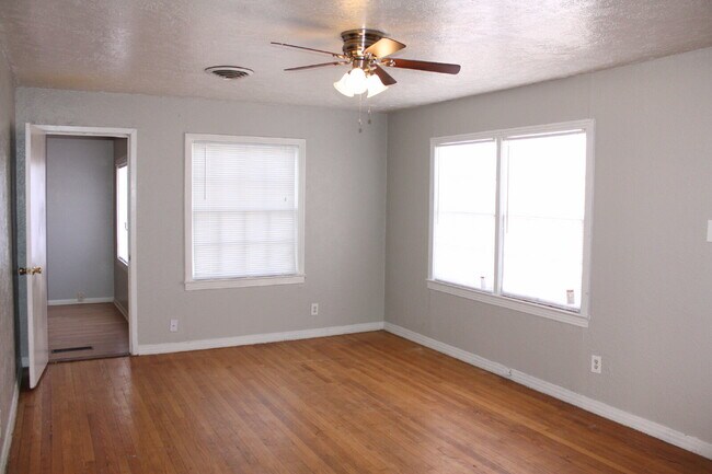 3719 25th St in Lubbock, TX - Building Photo - Building Photo