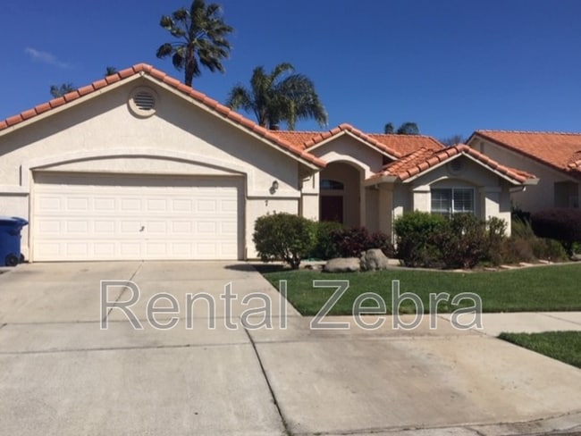 731 Redwing Dr in Merced, CA - Building Photo - Building Photo