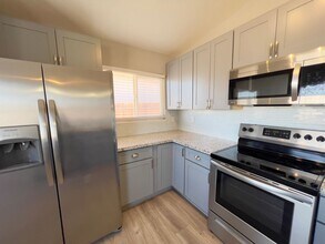 103 Maple St in Henderson, NV - Building Photo - Building Photo