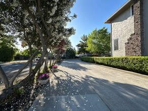 Fairhaven Estates in Sacramento, CA - Foto de edificio - Building Photo