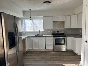 6119 Dryad Dr in Houston, TX - Foto de edificio - Building Photo