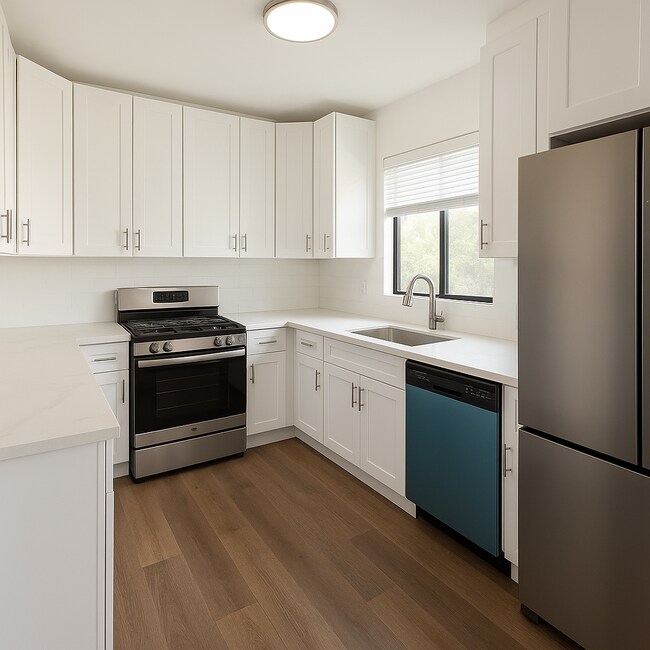 2625 San Marino St in Los Angeles, CA - Building Photo - Building Photo