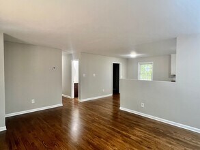 218 Hickory Forest Rd in Chapel Hill, NC - Building Photo - Building Photo