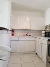 1540 NE 118th St, Unit Rear in Miami, FL - Building Photo - Building Photo