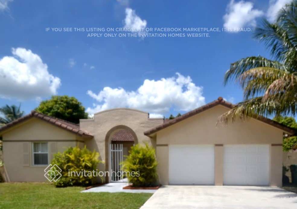 17312 SW 149th Ct in Miami, FL - Building Photo