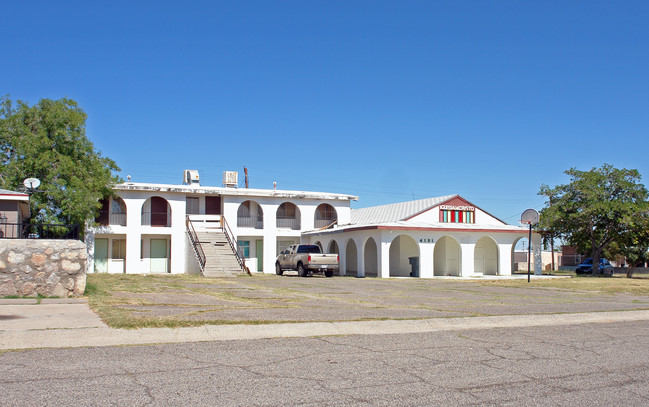 4131 Thomason Ave in El Paso, TX - Building Photo - Building Photo