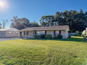 2714 Grand Cayman St in Sarasota, FL - Building Photo - Building Photo