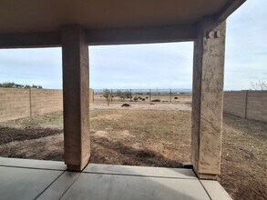 1280 E Saddle Way in San Tan Valley, AZ - Building Photo - Building Photo