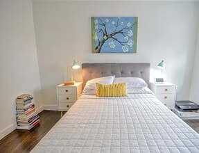 8701 Jamaica Ave, Unit 2 in Woodhaven, NY - Foto de edificio - Building Photo