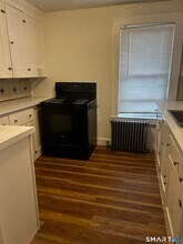 18 Devine St in North Haven, CT - Building Photo - Building Photo