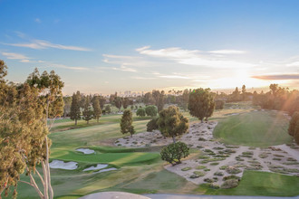 Windsor at Hancock Park in Los Angeles, CA - Building Photo - Building Photo