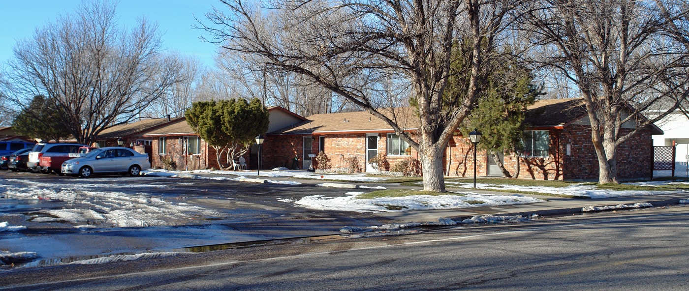 Sunset Manor Apartments in Mountain Home, ID - Foto de edificio