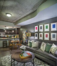 1625 Main St in Houston, TX - Building Photo - Building Photo