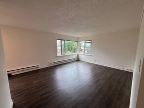 The Norman Apartments in Seattle, WA - Building Photo - Interior Photo