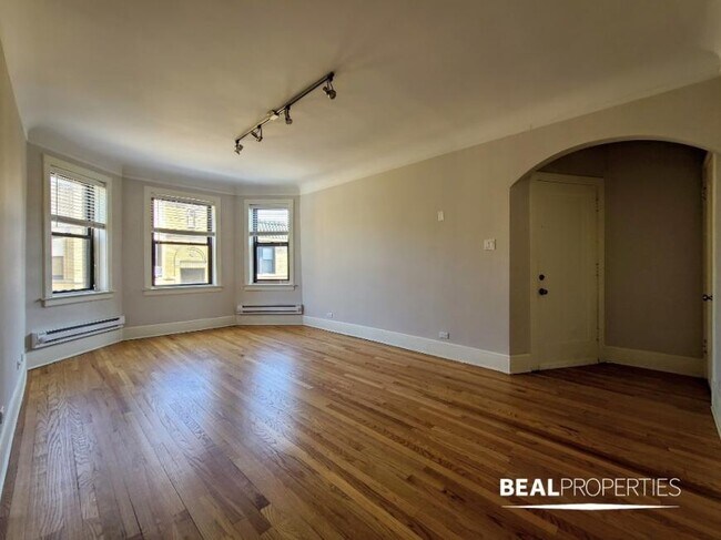 2319 N Rockwell St in Chicago, IL - Building Photo - Building Photo