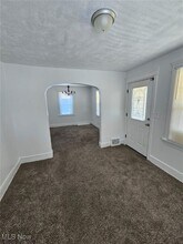 13713 Thornhope Rd in Cleveland, OH - Building Photo - Building Photo
