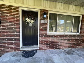 5217 Bonita Blvd in Fairview Heights, IL - Building Photo