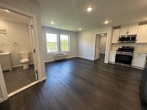 207 Redwood Ave in Paterson, NJ - Building Photo - Building Photo