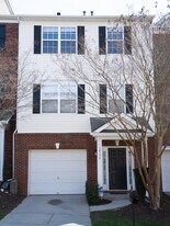 14136 Winford Ln in Charlotte, NC - Building Photo