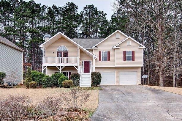 3702 Autumn View Dr in Acworth, GA - Building Photo