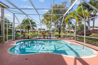 6051 NW 60th Ave in Parkland, FL - Building Photo - Building Photo