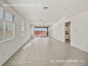 35030 S Stargazer Ave in Red Rock, AZ - Building Photo - Building Photo