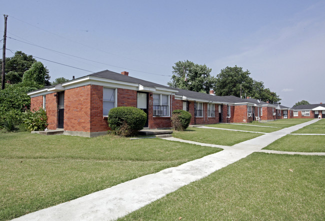 2196 Castex St in Memphis, TN - Foto de edificio - Building Photo