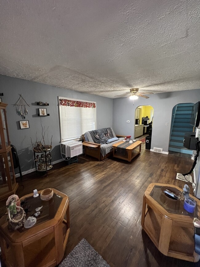 1223 Bensch St in Lansing, MI - Building Photo - Building Photo